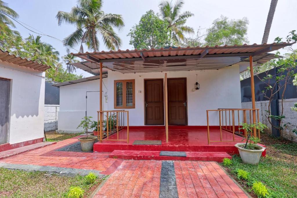Waves And Shores Beach Villa ماراريكولام المظهر الخارجي الصورة