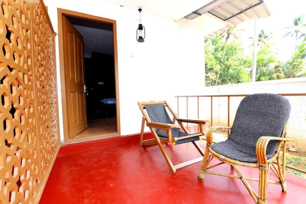 Waves And Shores Beach Villa ماراريكولام المظهر الخارجي الصورة
