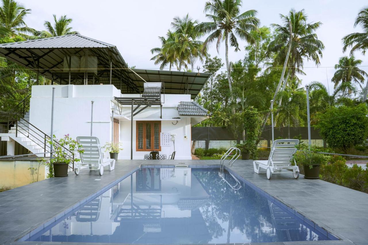 Waves And Shores Beach Villa ماراريكولام المظهر الخارجي الصورة