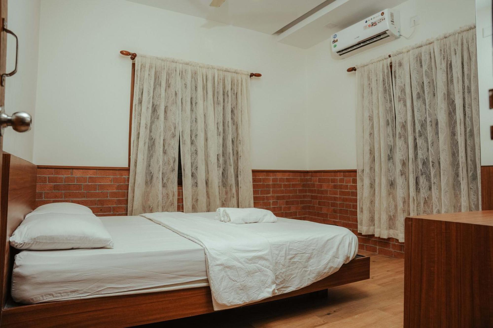 Waves And Shores Beach Villa ماراريكولام المظهر الخارجي الصورة