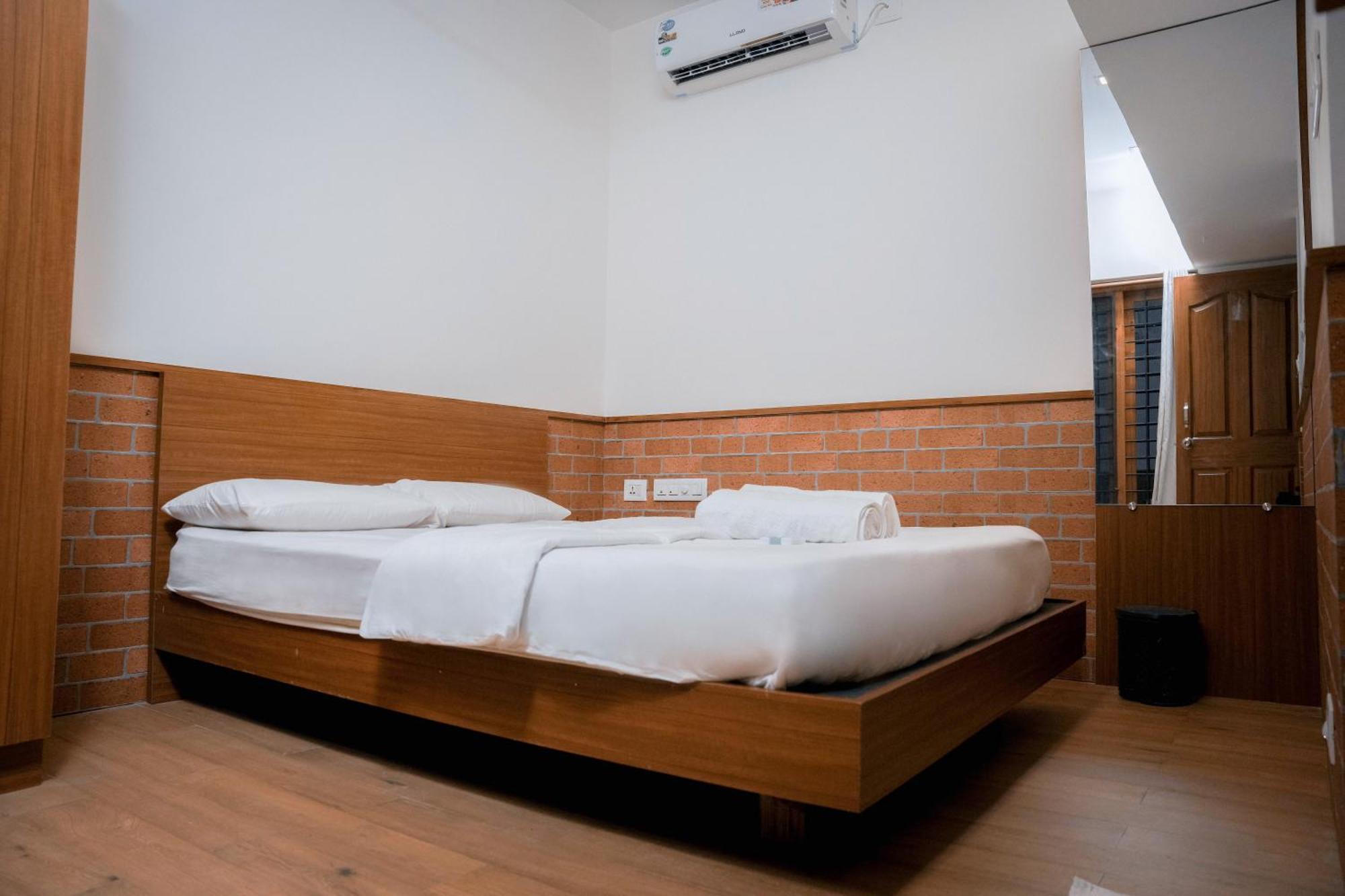 Waves And Shores Beach Villa ماراريكولام المظهر الخارجي الصورة